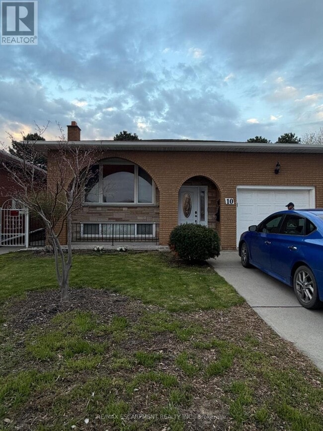 property at 10 Fairington Crescent