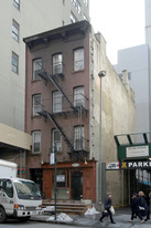 212 E 45th St Apartments