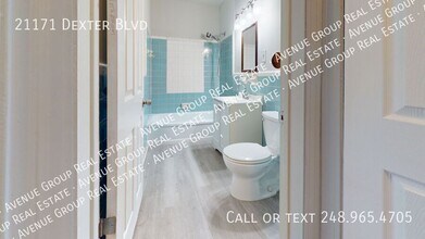 21171 Dexter Blvd in Warren, MI - Building Photo - Building Photo