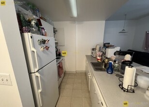 644 Beacon St, Unit 602 in Boston, MA - Foto de edificio - Building Photo