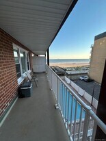 666 Shore Rd in Long Beach, NY - Building Photo