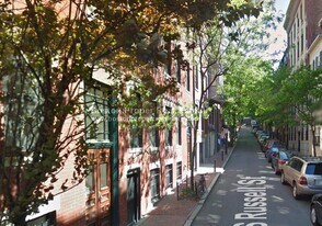 16 S Russell St, Unit A in Boston, MA - Building Photo