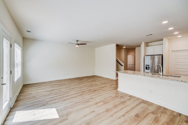 12 Deer Creek Dr in Odenville, AL - Foto de edificio - Building Photo