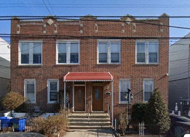 740 Revere Ave, Unit 2