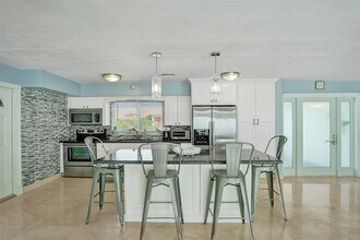 3406 Robbins Rd in Pompano Beach, FL - Building Photo - Building Photo