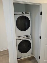 2410 S Sheridan St in Philadelphia, PA - Building Photo - Building Photo