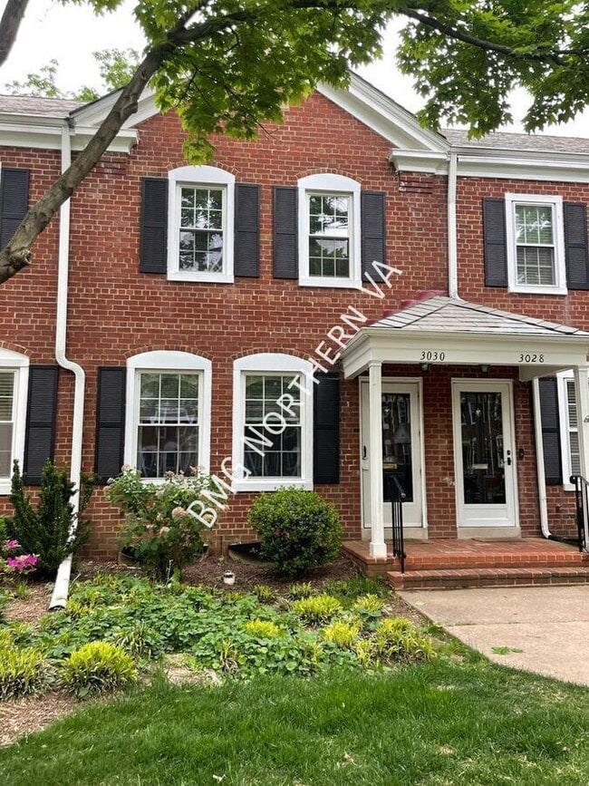 property at 3030 S Buchanan St