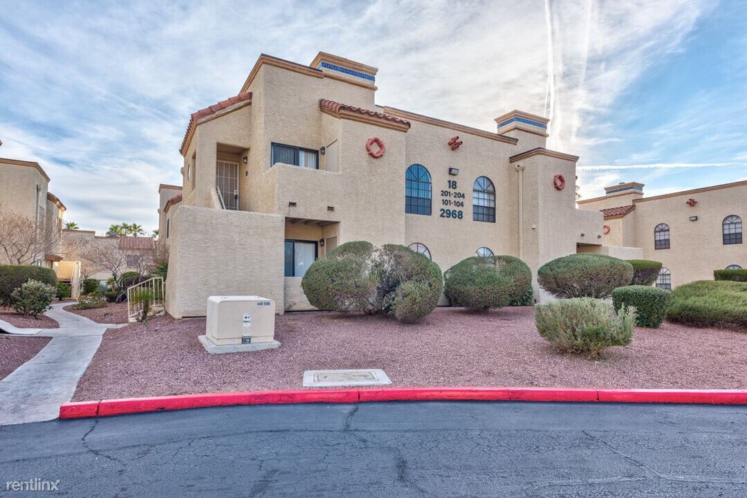 2968 Juniper Hills Blvd-Unit -Unit 202 in Las Vegas, NV - Building Photo