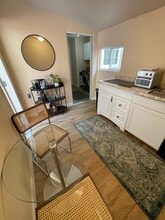 1266 Glenwood Way in South Lake Tahoe, CA - Foto de edificio - Building Photo