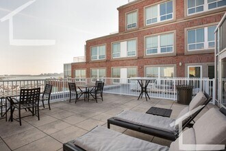 250 1st Ave in Boston, MA - Building Photo - Building Photo