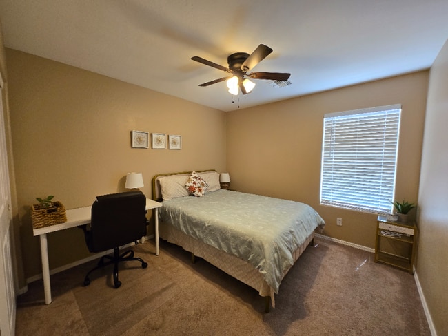 property at 2215 W Nancy Ln