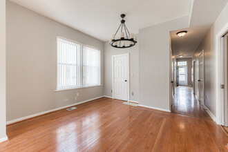 2916 W Warren Blvd in Chicago, IL - Building Photo - Building Photo