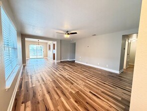 112 Brahma Way in Cibolo, TX - Building Photo - Building Photo
