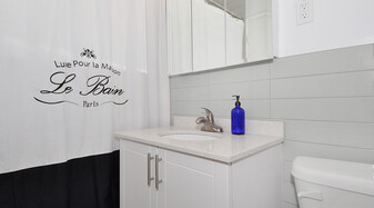 90 Heath St W in Toronto, ON - Building Photo