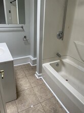 2822 The Alameda in Baltimore, MD - Building Photo - Building Photo