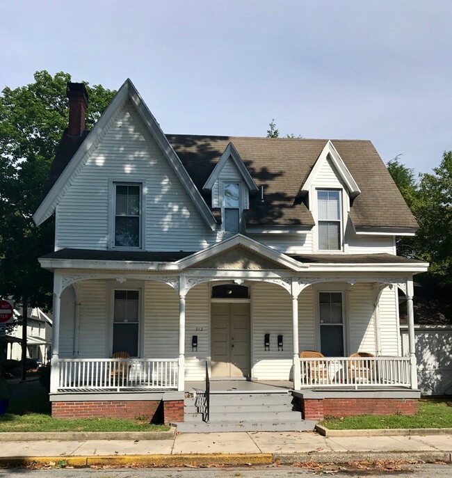 312 Gay St, Unit 2