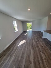 302 Red Cedar Dr in Sneads Ferry, NC - Building Photo - Building Photo