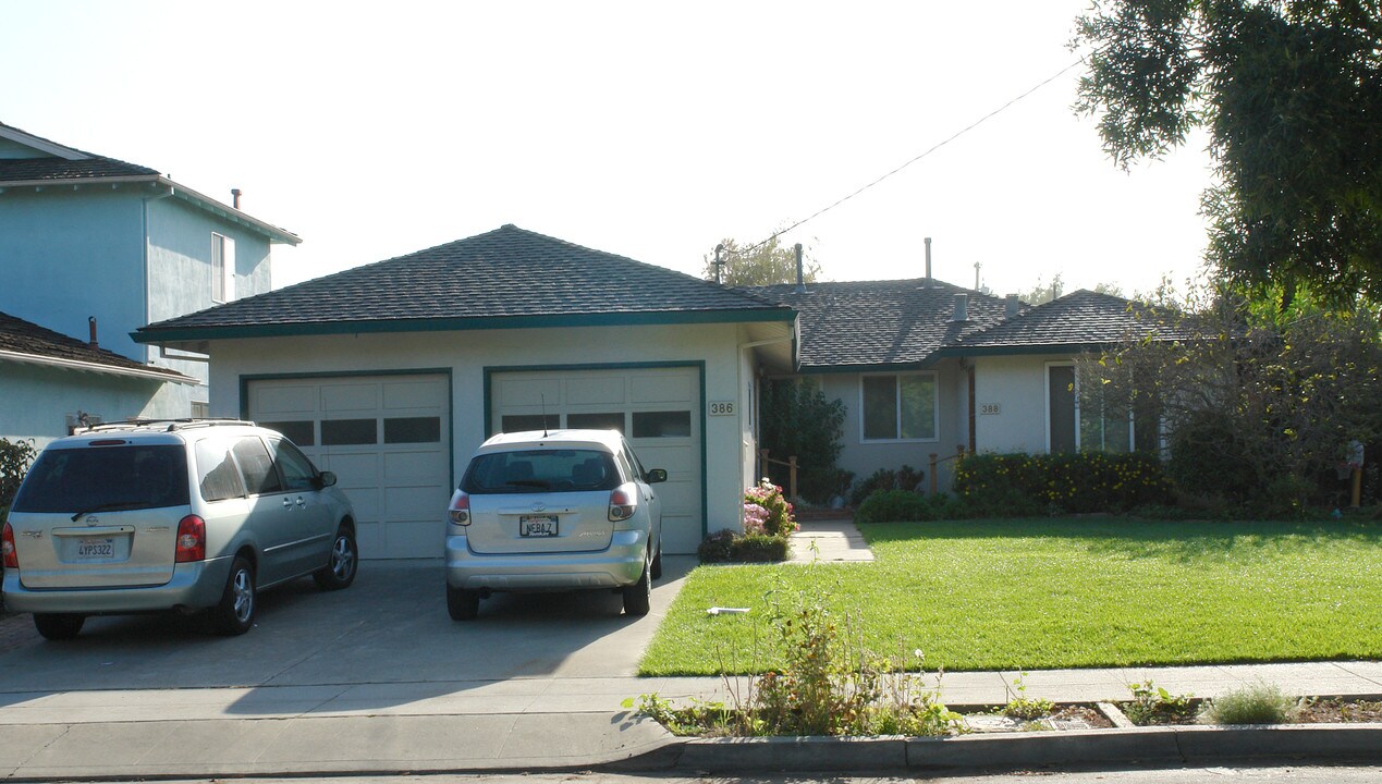 386 Kenmore Ave in Sunnyvale, CA - Building Photo