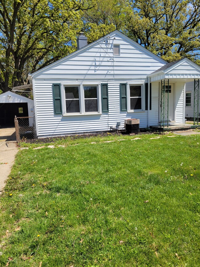 property at 5018 North Best Street