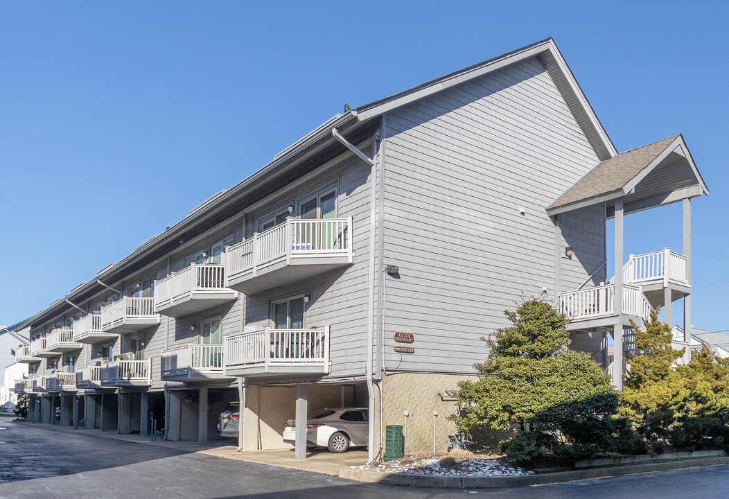 621 Ocean Ave in Bradley Beach, NJ - Foto de edificio