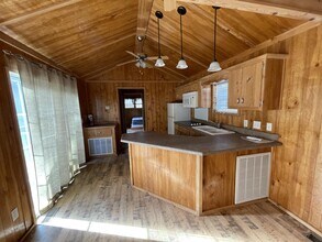 48936 River Park Rd in Oakhurst, CA - Building Photo - Building Photo