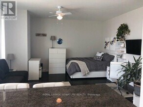 80 John St in Toronto, ON - Building Photo - Building Photo