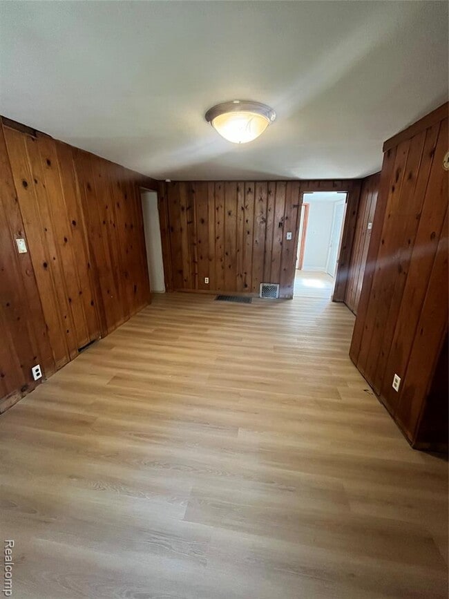 714 W 8th St in Monroe, MI - Building Photo - Building Photo
