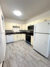 1511 NE 42nd St in Pompano Beach, FL - Building Photo - Building Photo