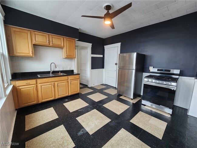 1949 Coltman Rd in Cleveland, OH - Building Photo - Building Photo