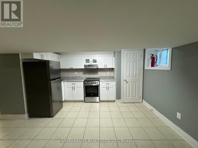 775 Ossington Ave in Toronto, ON - Building Photo - Building Photo