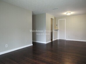 2761 Floradale Dr S in Jacksonville, FL - Building Photo - Building Photo