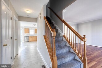 8123 Bayou Bend Blvd in Laurel, MD - Building Photo - Building Photo