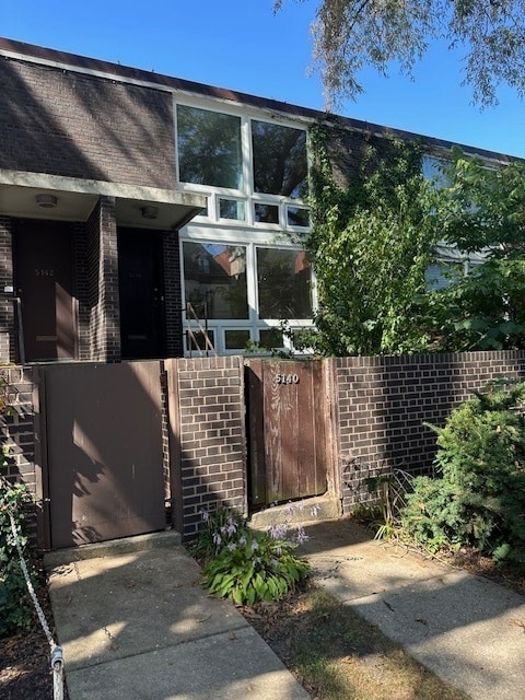 property at 5140 S Dorchester Ave