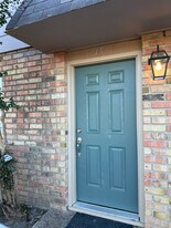 6760 Prutzman Rd in Beaumont, TX - Building Photo