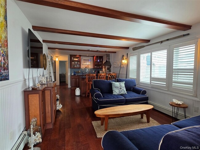 34 Trenton Ave in East Atlantic Beach, NY - Building Photo - Building Photo