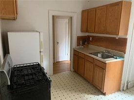 373 Ovington Ave in Brooklyn, NY - Building Photo