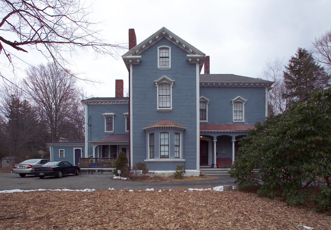 19 Elm St in Taunton, MA - Building Photo - Building Photo