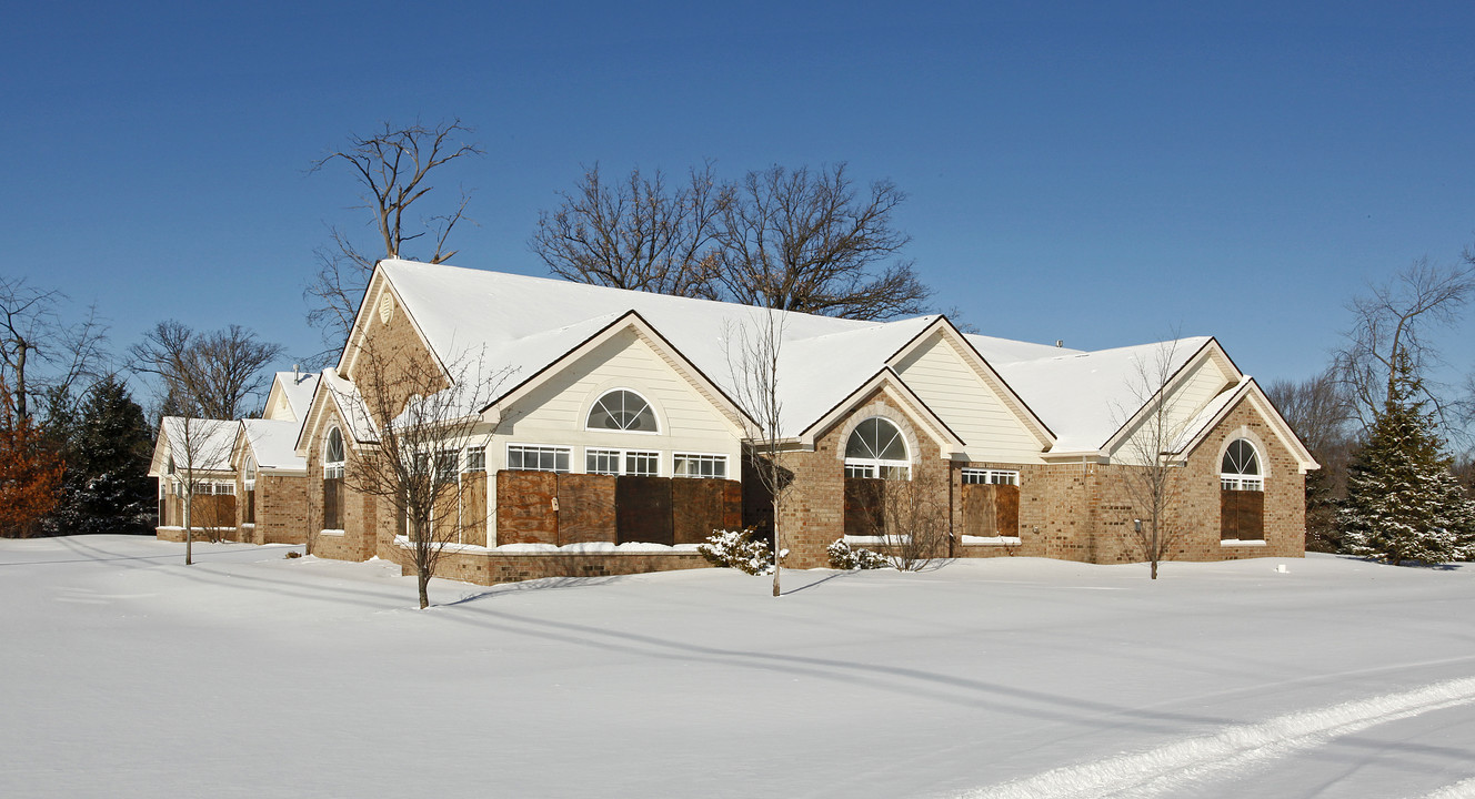 Brookwood in Taylor, MI - Building Photo