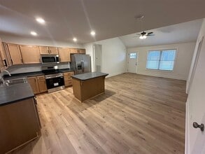 909 Alberta Dr in Bowling Green, KY - Building Photo - Building Photo