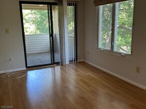 134 Sunrise Dr in Hanover, NJ - Building Photo - Building Photo