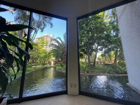 300 Wai Nani Way, Unit 2305 in Honolulu, HI - Building Photo
