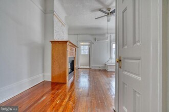 1208 N Calvert St in Baltimore, MD - Building Photo - Building Photo