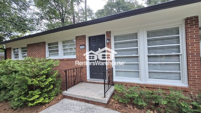 1108 Greenbriar Cir in Decatur, GA - Building Photo - Building Photo
