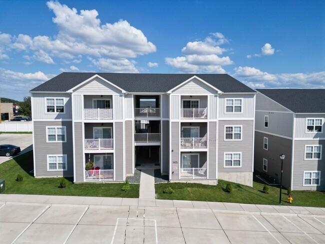 property at 1439 Pk W Ct