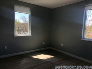 35 S Huntington Ave in Boston, MA - Building Photo - Building Photo