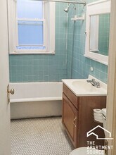 2010 W Foster Ave in Chicago, IL - Building Photo - Building Photo