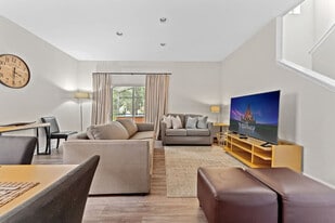 2761 Corvette Ln in Kissimmee, FL - Building Photo