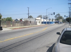 9615-9619 S Hoover St in Los Angeles, CA - Building Photo - Building Photo