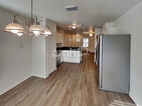 13214 Ambrosa Dr in Houston, TX - Building Photo - Building Photo