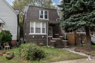 6948 S Woodlawn Ave in Chicago, IL - Building Photo